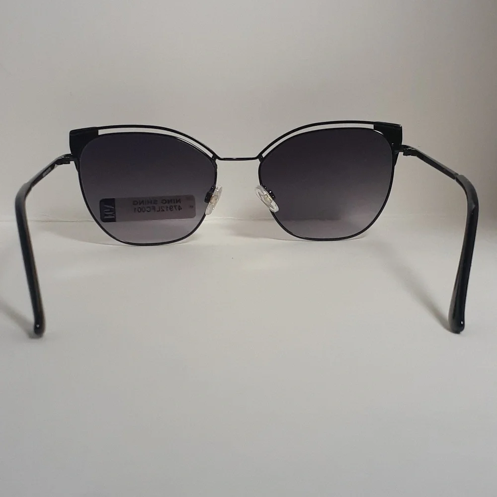 FGX Foster Grant Ning Shing Women Sunglasses Black Gold Frame NWT
